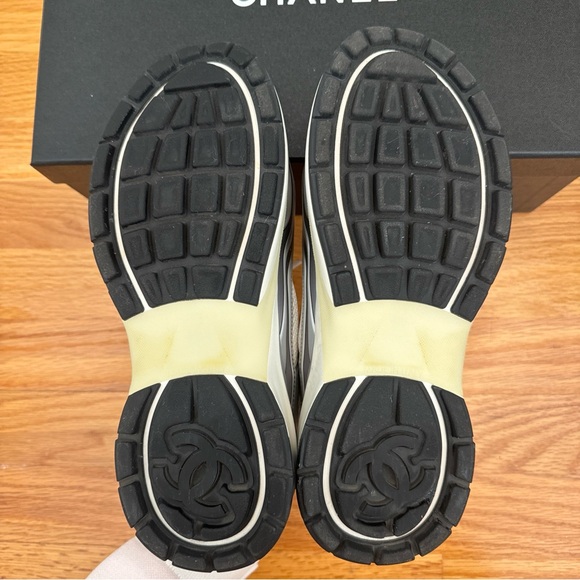 Chanel Sneakers Fabric Laminated Calfskin Stretch Women  | size 38 - Picture 9 of 10